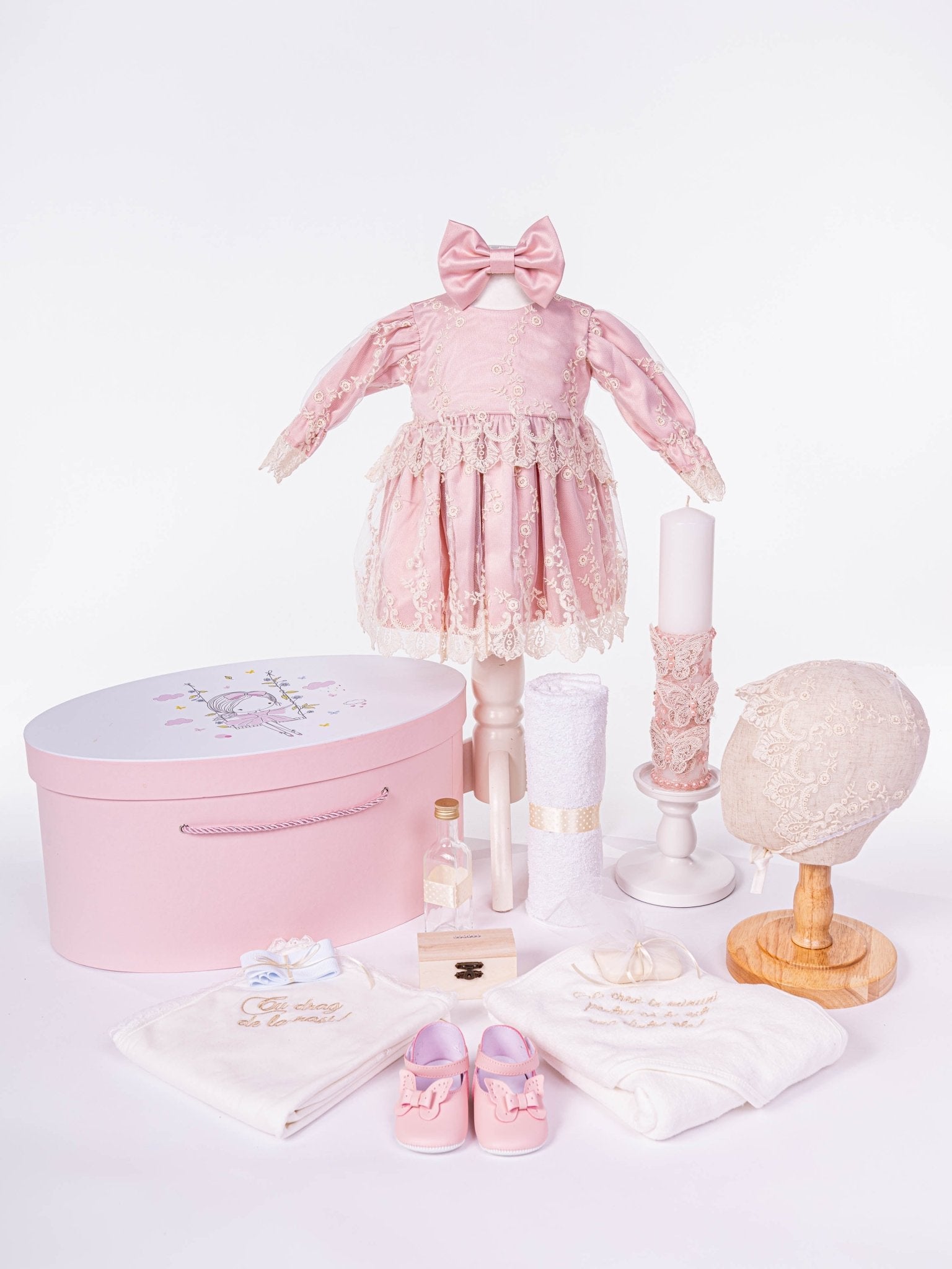 Set Botez Bebelusi cu Rochita, Cufar Depozitare si Trusou Hand - Made - Blanca - Botez bebelusi