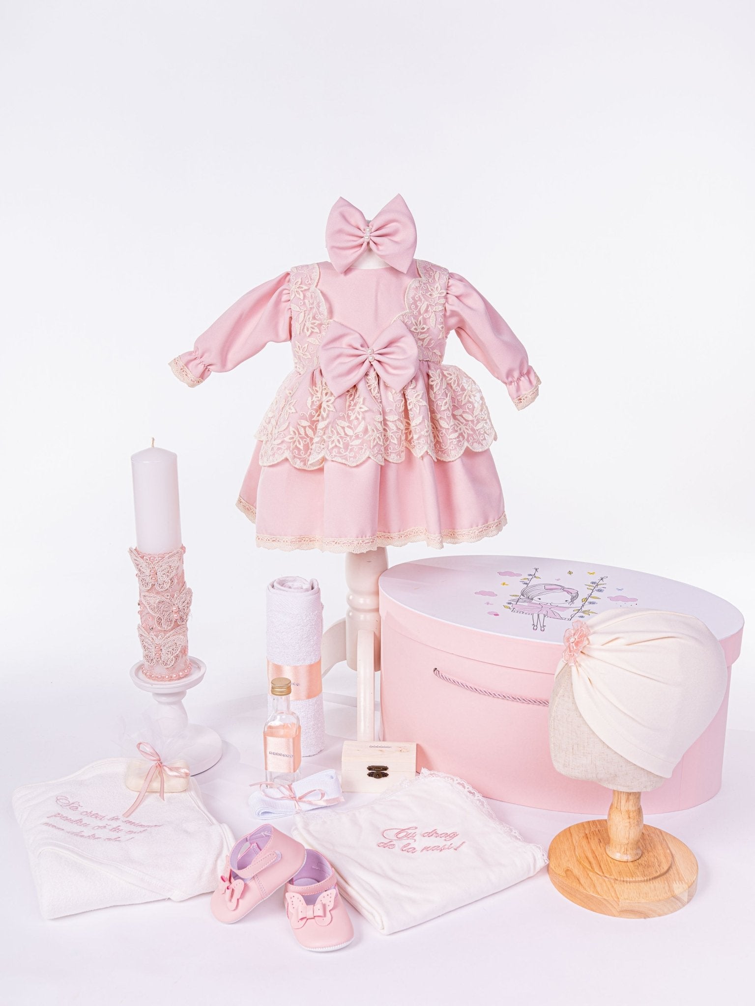 Set Botez Bebelusi cu Rochita, Cufar Depozitare si Trusou Hand - Made - Estella - Botez bebelusi
