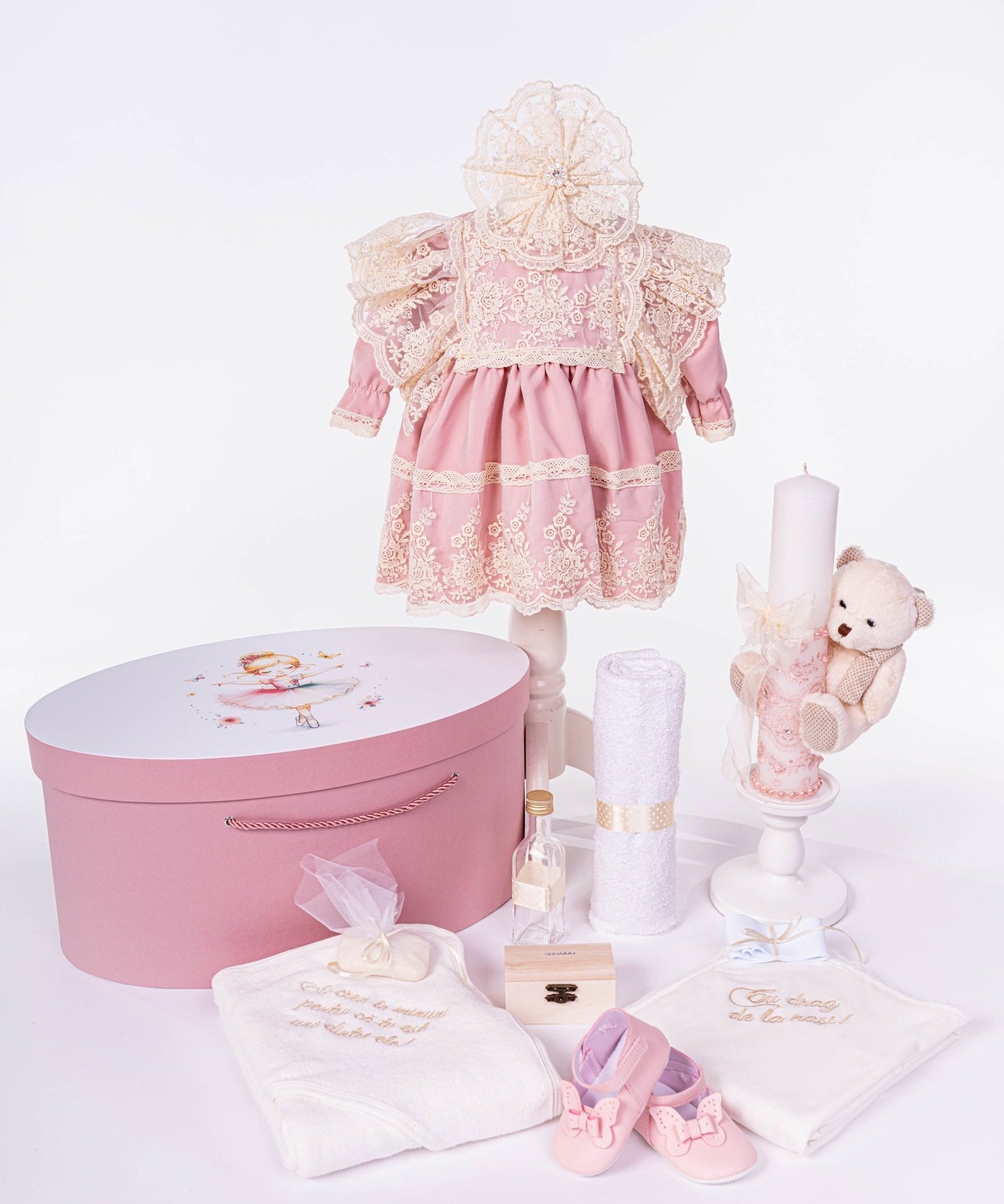 Set Botez Bebelusi cu Rochita, Cufar Depozitare si Trusou Hand - Made - Rosalia - Botez bebelusi