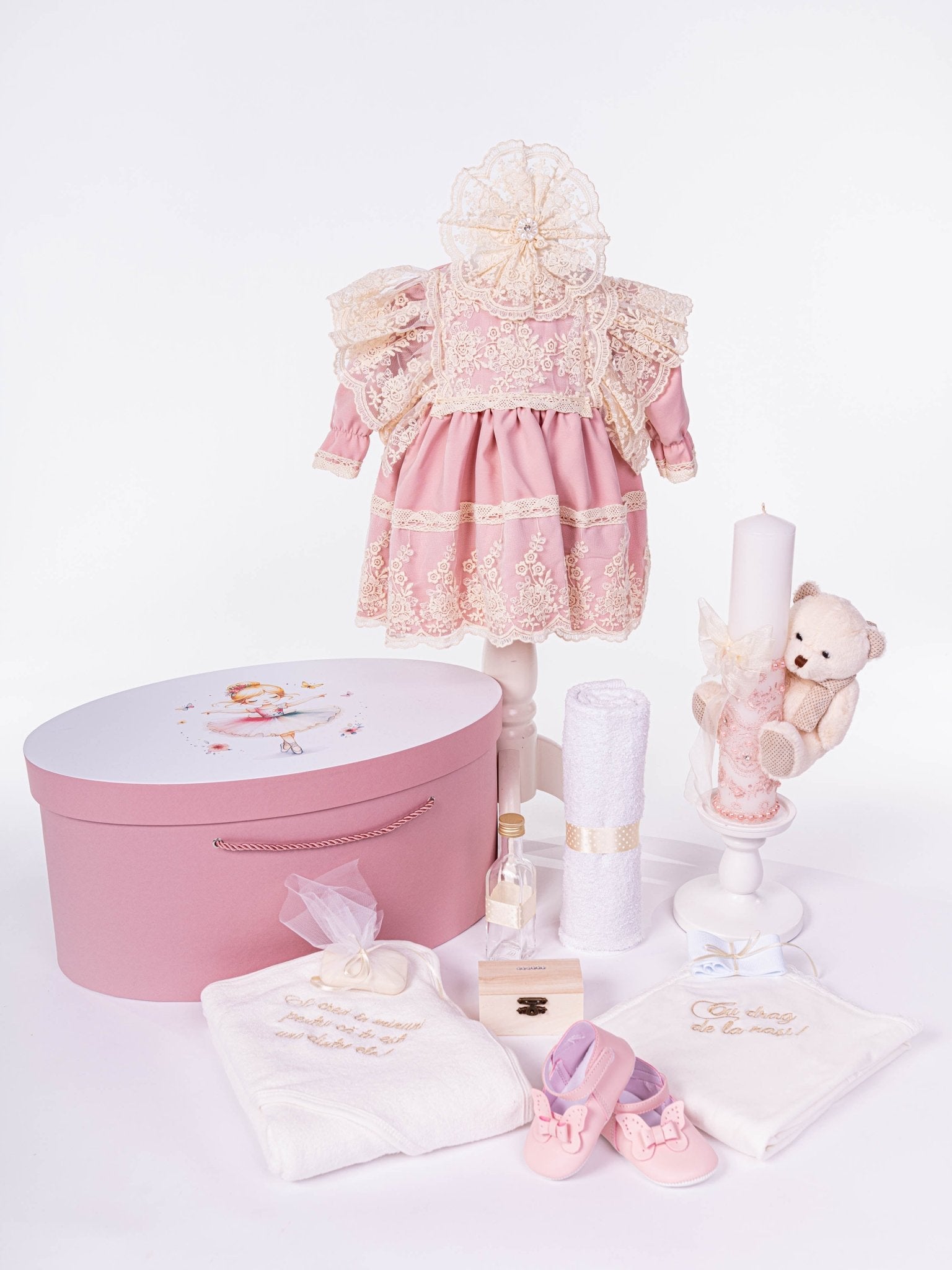 Set Botez Bebelusi cu Rochita, Cufar Depozitare si Trusou Hand - Made - Rosalia - Botez bebelusi