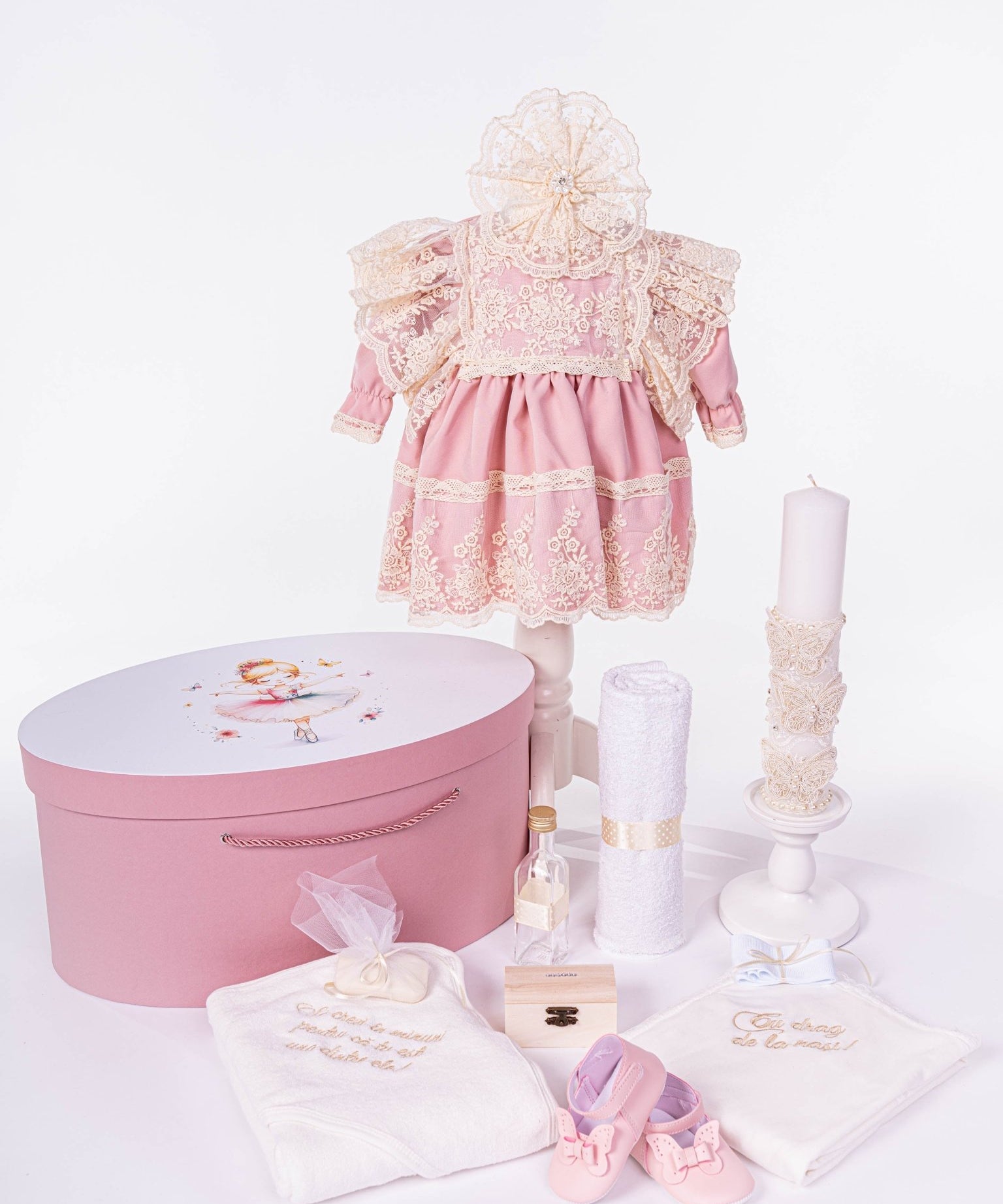 Set Botez Bebelusi cu Rochita, Cufar Depozitare si Trusou Hand - Made - Silvia - Botez bebelusi