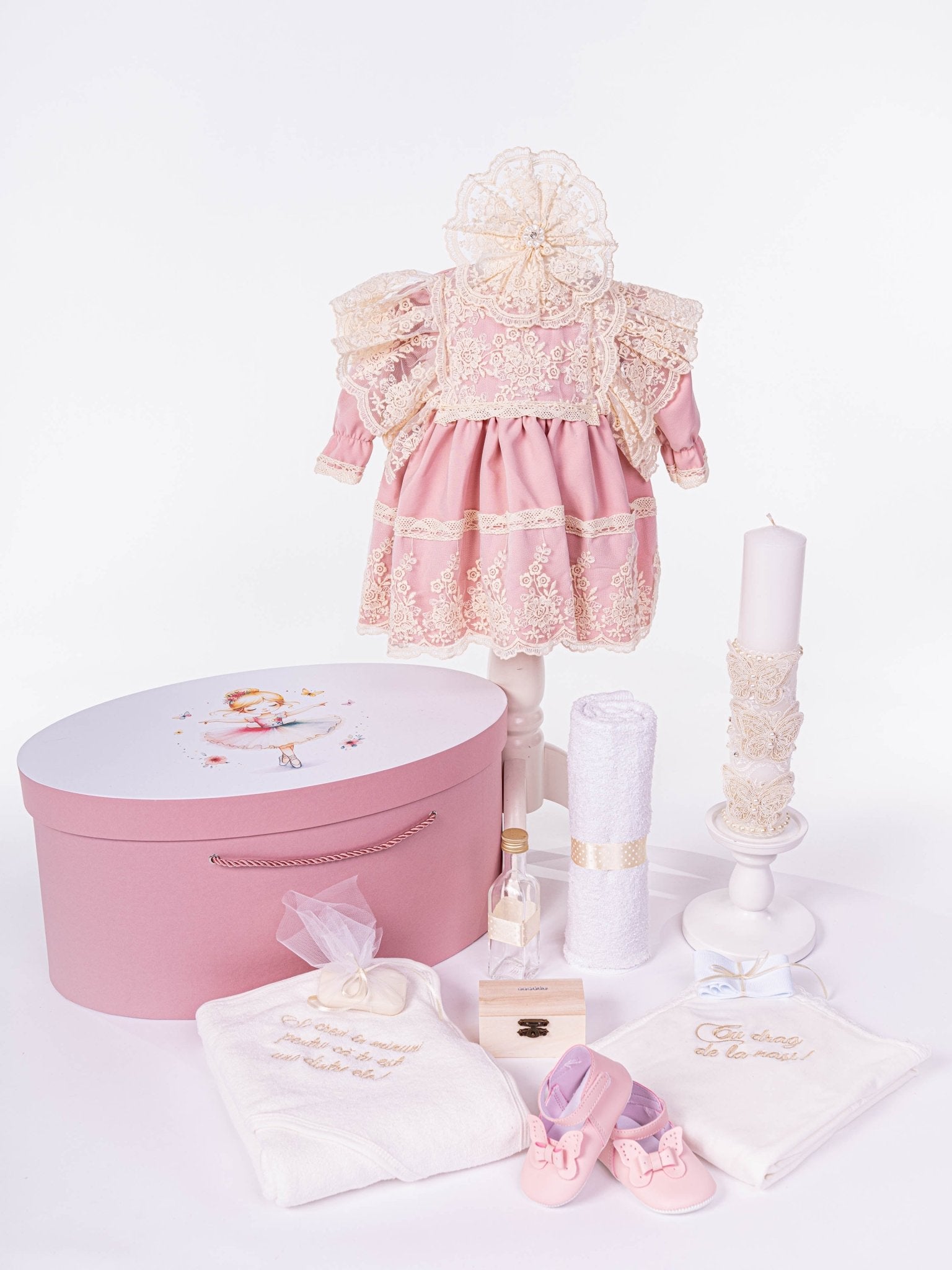 Set Botez Bebelusi cu Rochita, Cufar Depozitare si Trusou Hand - Made - Silvia - Botez bebelusi
