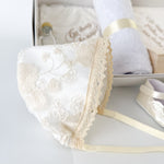 Set Botez Bebelusi cu Rochita Eleganta si Trusou Hand - Made - Ariadna - Botez bebelusi