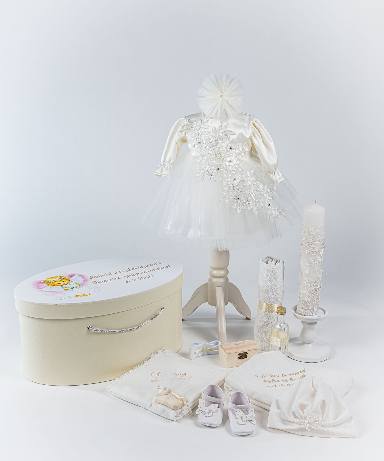 Set Botez Complet cu Rochita Ivory din Tulle si Trusou Hand - made - Siera - Botez bebelusi