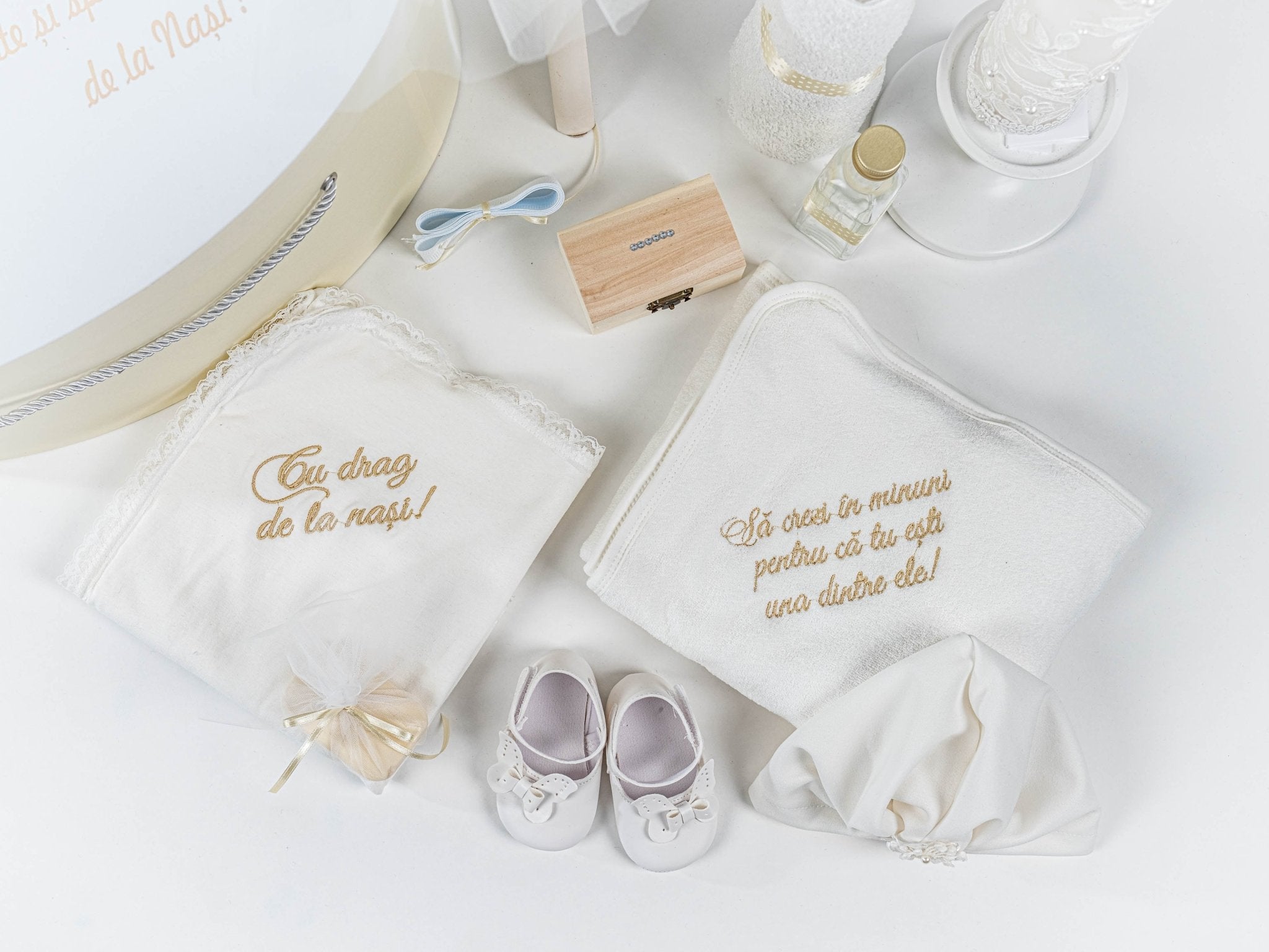 Set Botez Complet cu Rochita Ivory din Tulle si Trusou Hand - made - Siera - Botez bebelusi