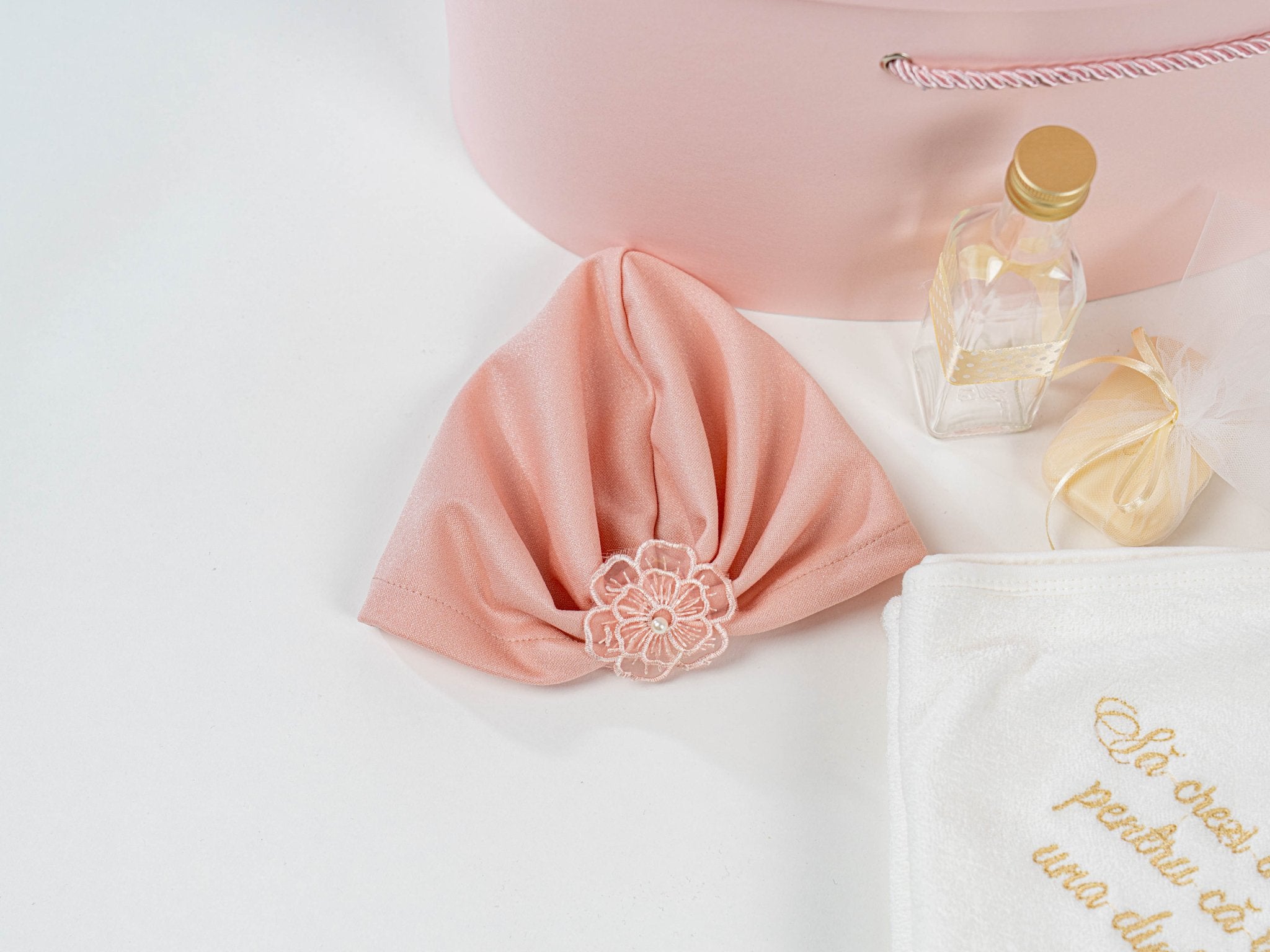 Set Botez Complet cu Rochita Roz Somon si Trusou Hand - made - Eleonora - Botez bebelusi