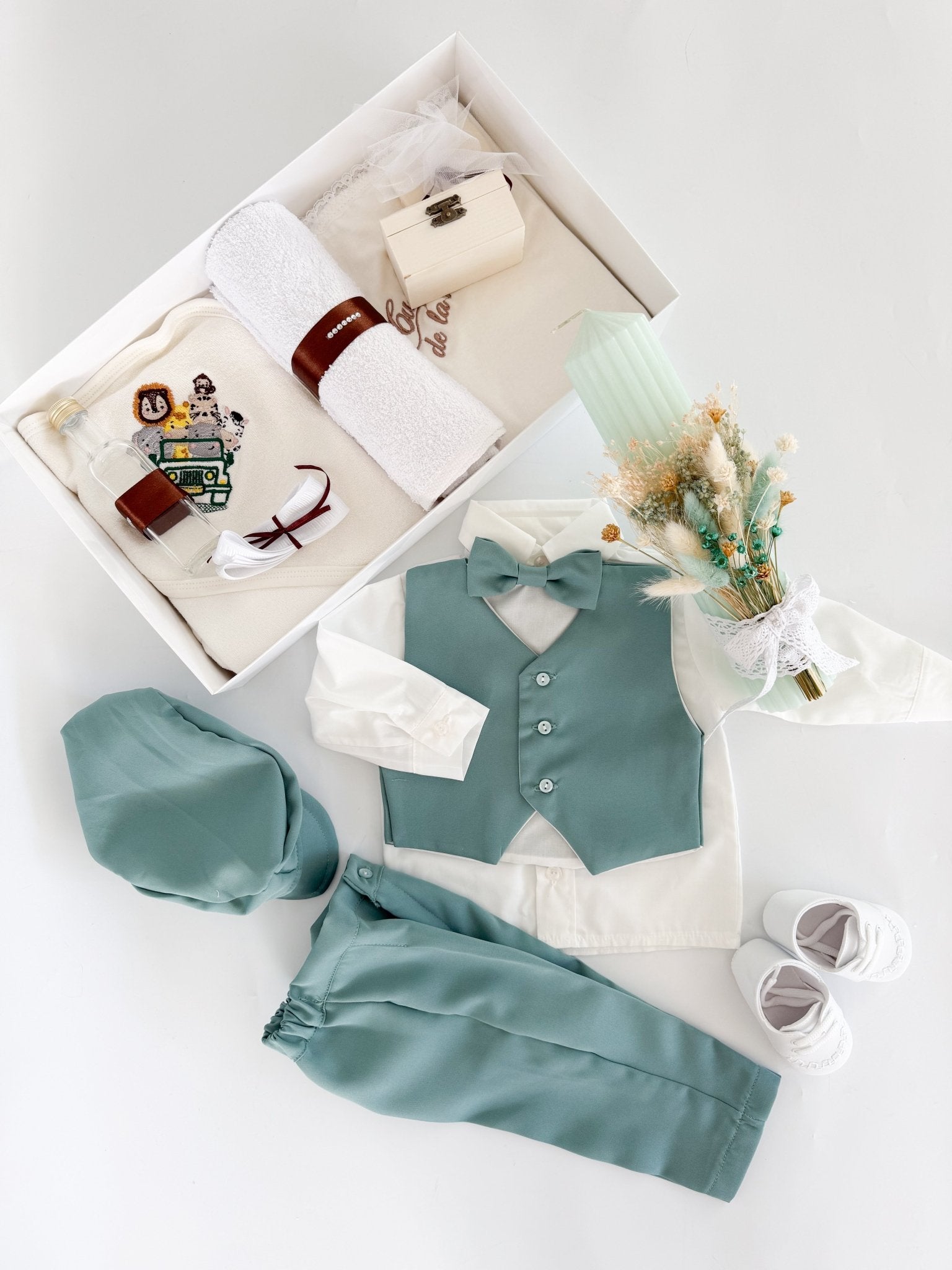 Set Complet Botez Bebelusi cu Camasuta si Trusou Lucrat Manual - Claudiu - Botez bebelusi