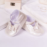 Set Complet Botez Bebelusi cu Rochita Eleganta, Lumanare si Cufar Personalizat - Ambra - Botez bebelusi