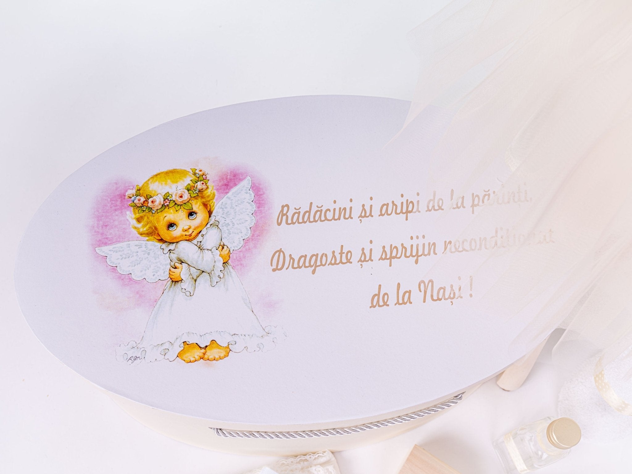 Set Complet Botez Bebelusi cu Rochita Eleganta, Lumanare si Cufar Personalizat - Camilla - Botez bebelusi