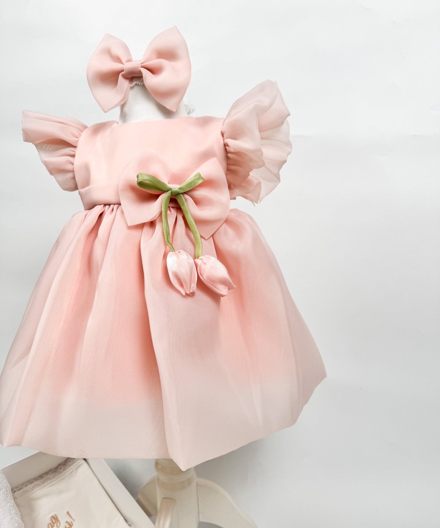 Set Complet Botez Bebelusi cu Rochita Eleganta si Trusou Hand - Made - Allegra - Botez bebelusi