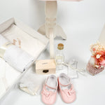 Set Complet Botez Bebelusi cu Rochita Eleganta si Trusou Hand - Made cu Flori Uscate - Eda - Botez bebelusi
