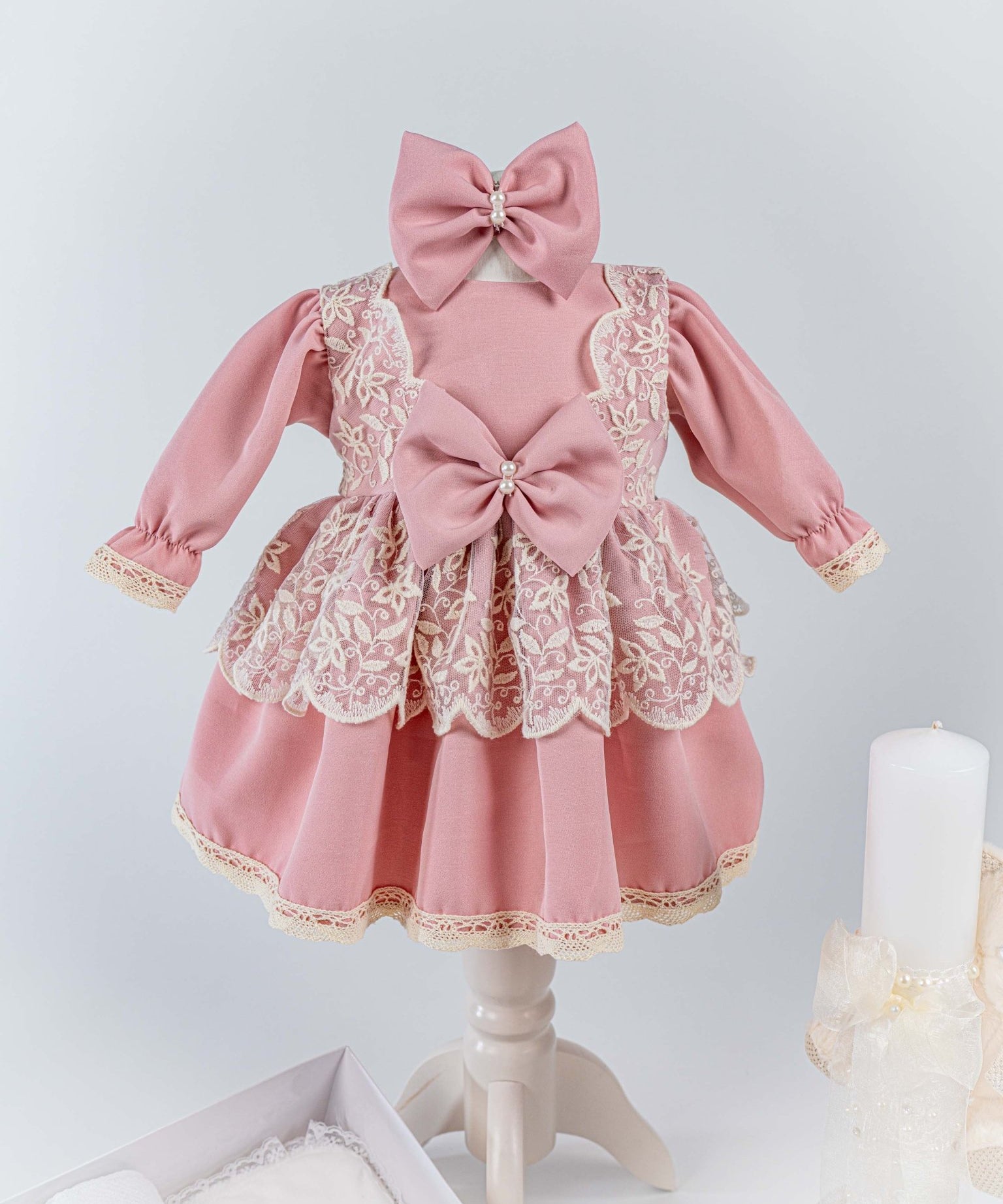 Set Complet Botez Bebelusi cu Rochita si Trusou Hand - made - Sally - Botez bebelusi