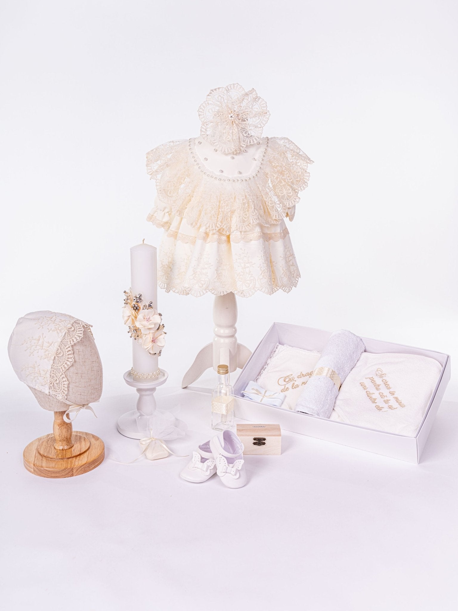 Set Complet Botez Bebelusi cu Rochita, Trusou si Lumanare - Isabel - Botez bebelusi