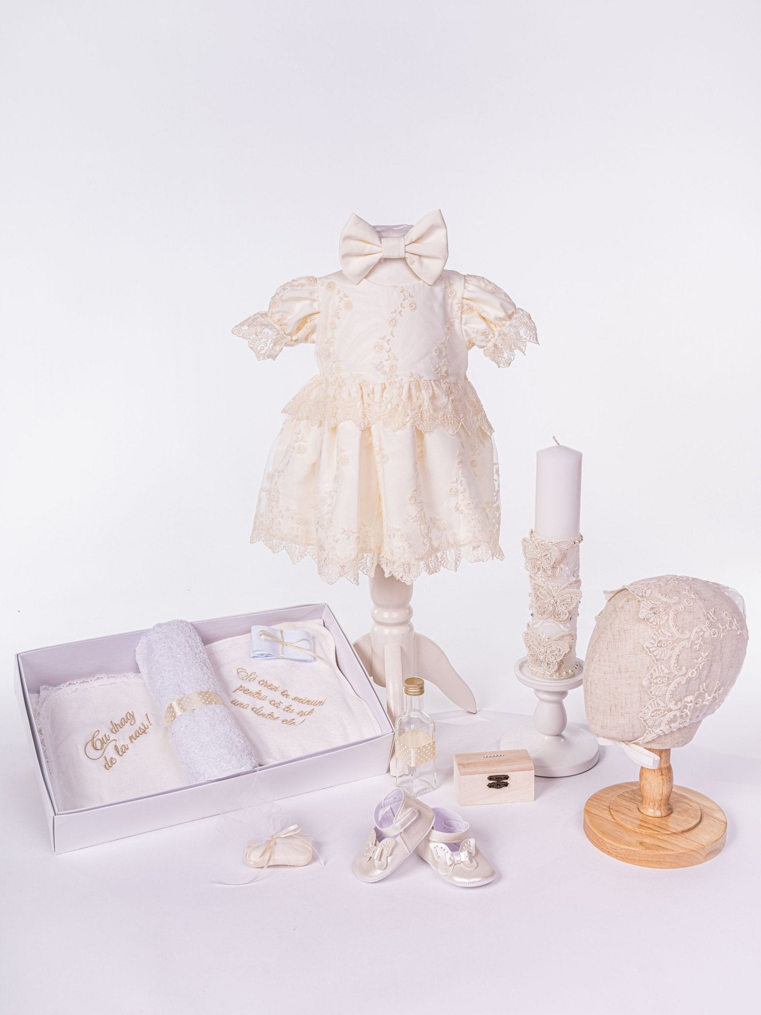 Set Complet Botez Bebelusi cu Rochita, Trusou si Lumanare - Mar - Botez bebelusi