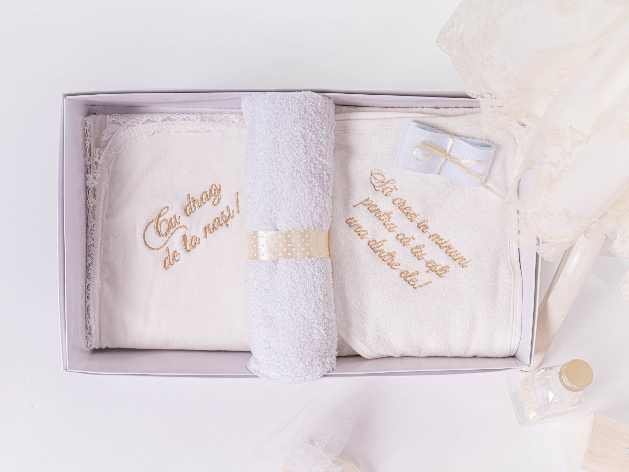 Set Complet Botez Bebelusi cu Rochita, Trusou si Lumanare - Mar - Botez bebelusi