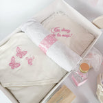 Set Complet Botez Bebelusi cu Rochita Vaporoasa si Trusou Hand Made - Romina - Botez bebelusi