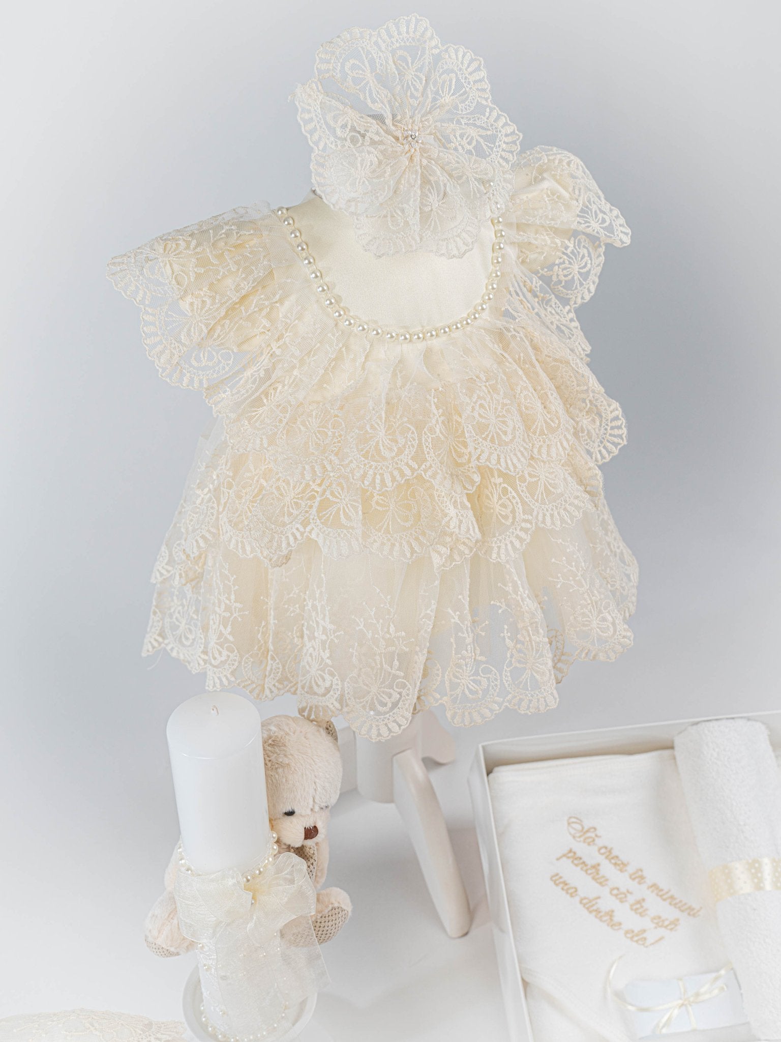 Set Complet Botez cu Rochita din Dantela si Trusou Hand - made - Nicky - Botez bebelusi