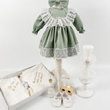Set complet de botez pentru fetita Palma - verde salvie, cu rochita din catifea si dantela - Botez bebelusi