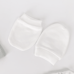 Set Hainute 5 Piese Bebelusi - Bluzita Alba, Pantalonasi si Accesorii - Botez bebelusi