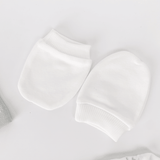 Set Hainute 5 Piese Bebelusi - Bluzita Alba, Pantalonasi si Accesorii - Botez bebelusi