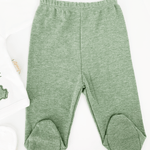 Set Hainute 5 Piese Bebelusi - Bluzita Alba, Pantalonasi Verzi si Accesorii - Botez bebelusi