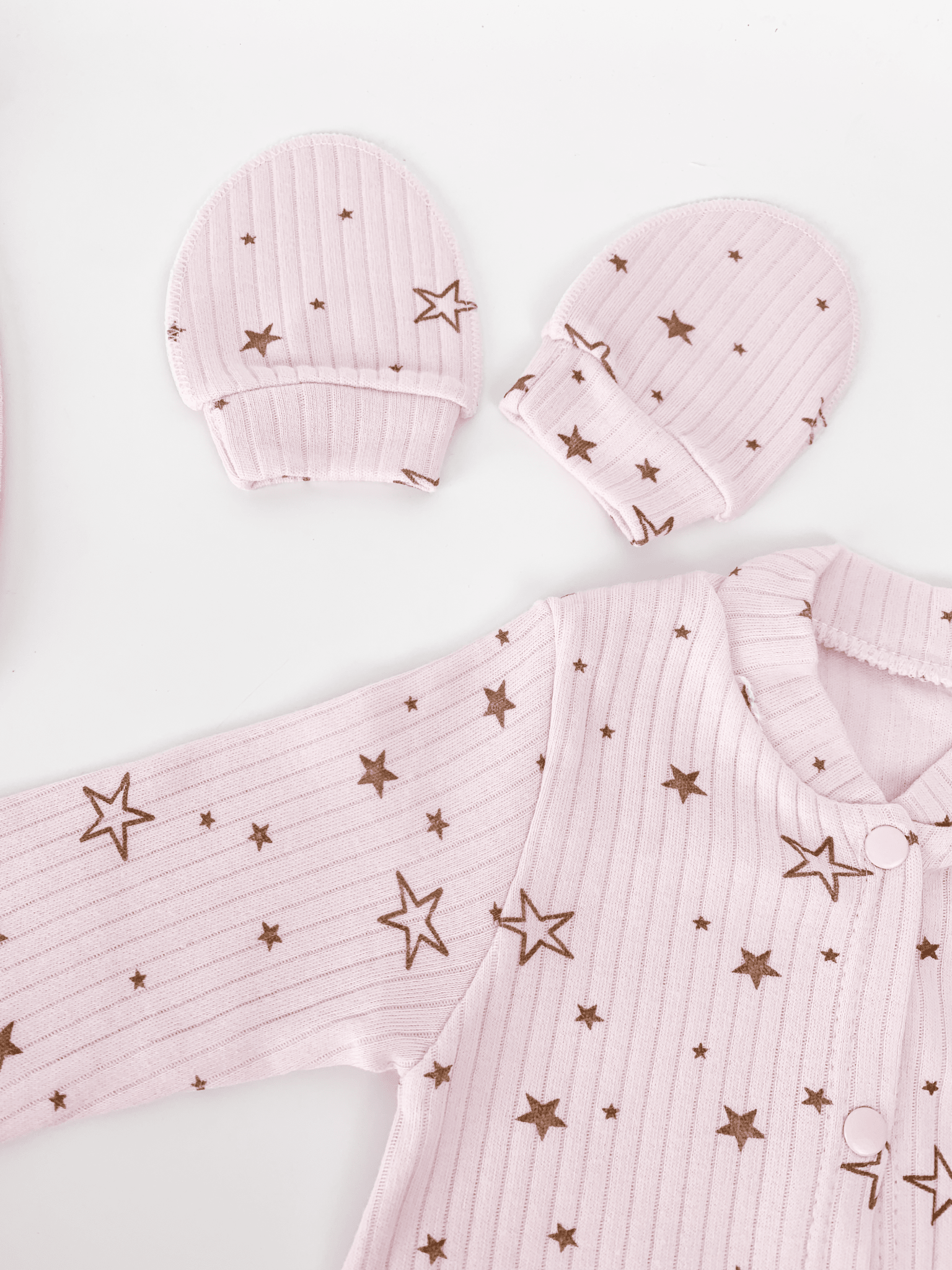 Set Hainute 5 Piese Bebelusi - Salopeta Roz, Paturica si Accesorii - Botez bebelusi
