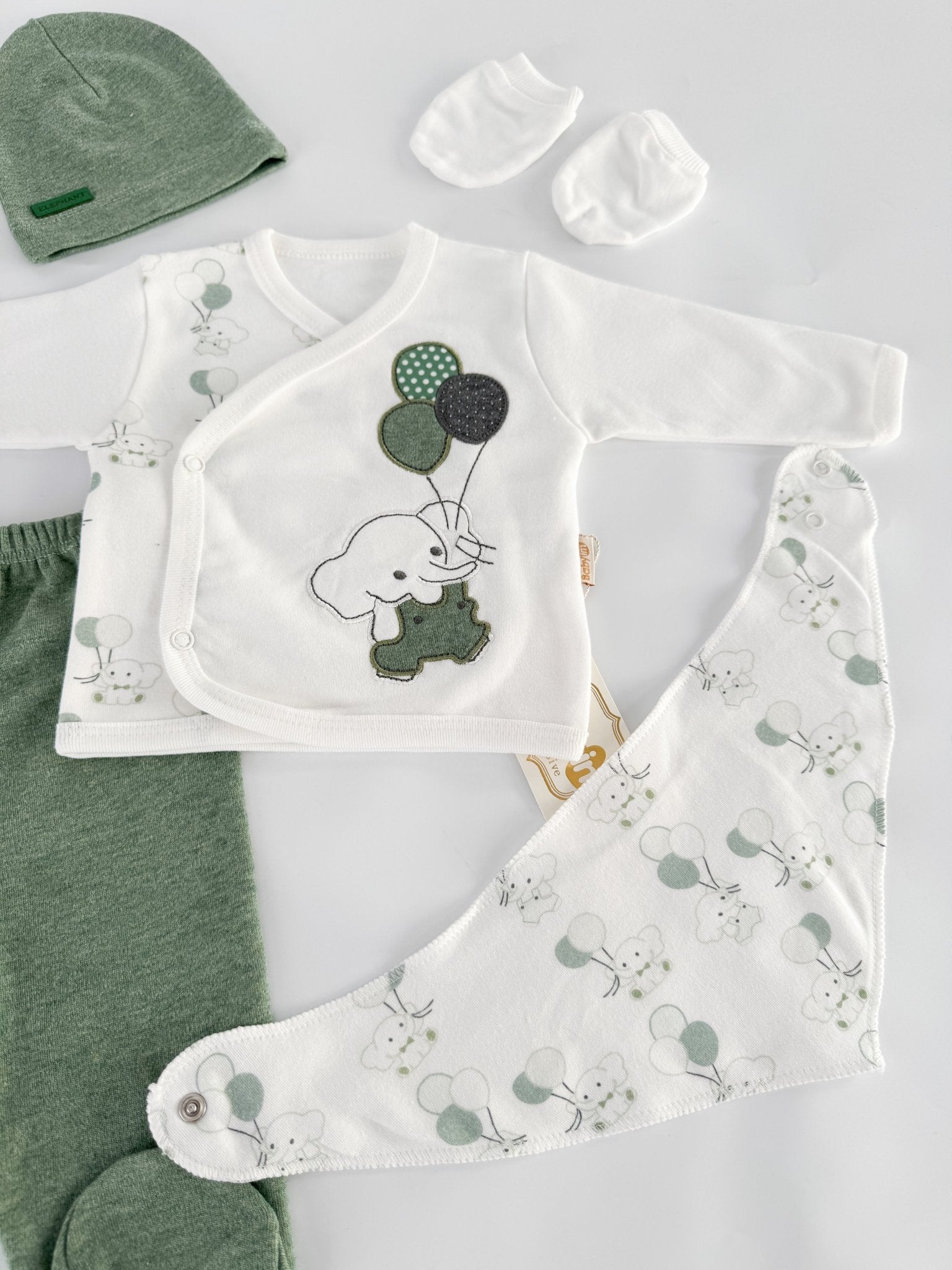 Set salopeta verde cu elefantei - Botez bebelusi