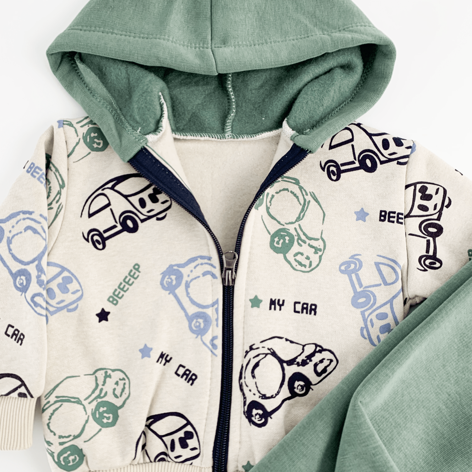 Trening copii gros verde cu masinute - 2 piese - Botez bebelusi