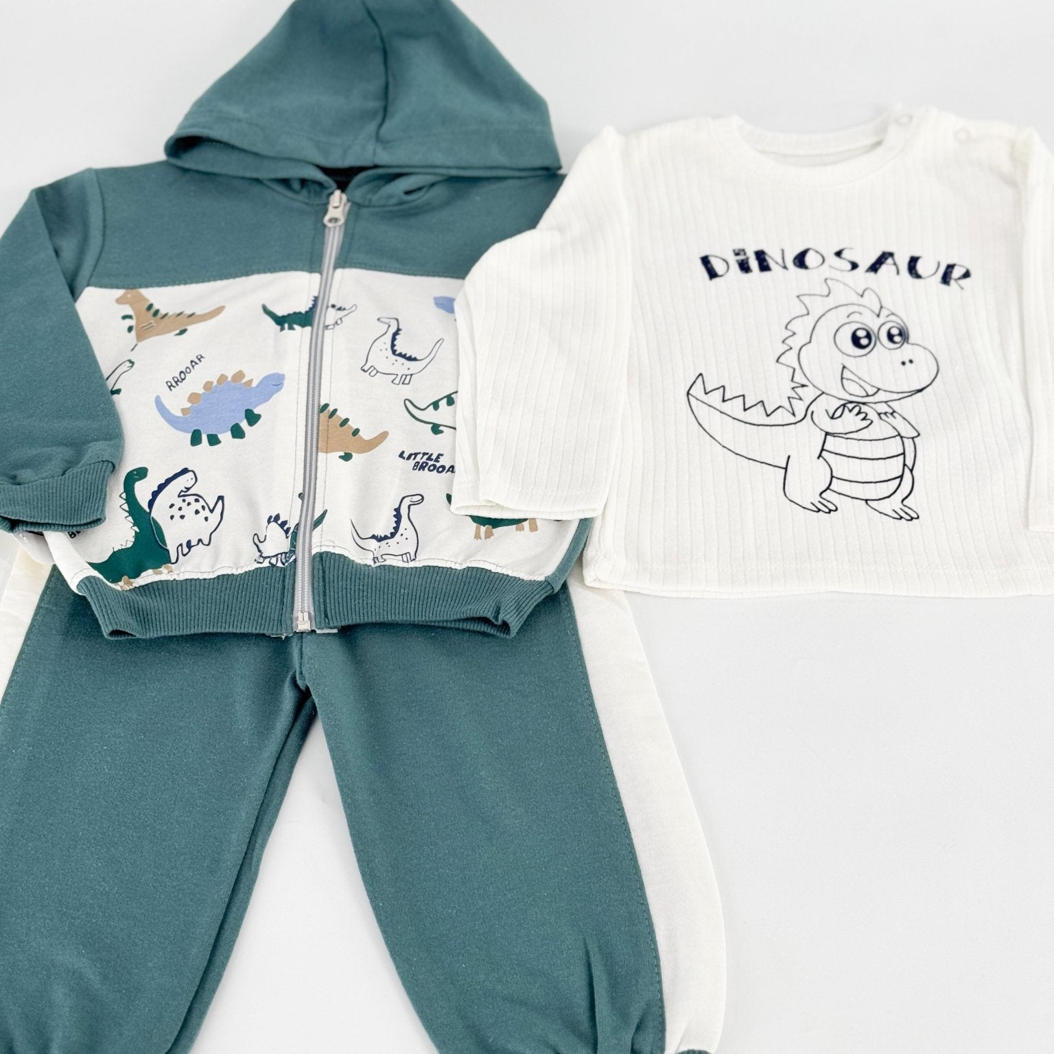 Trening verde baiat cu dinozauri - Botez bebelusi