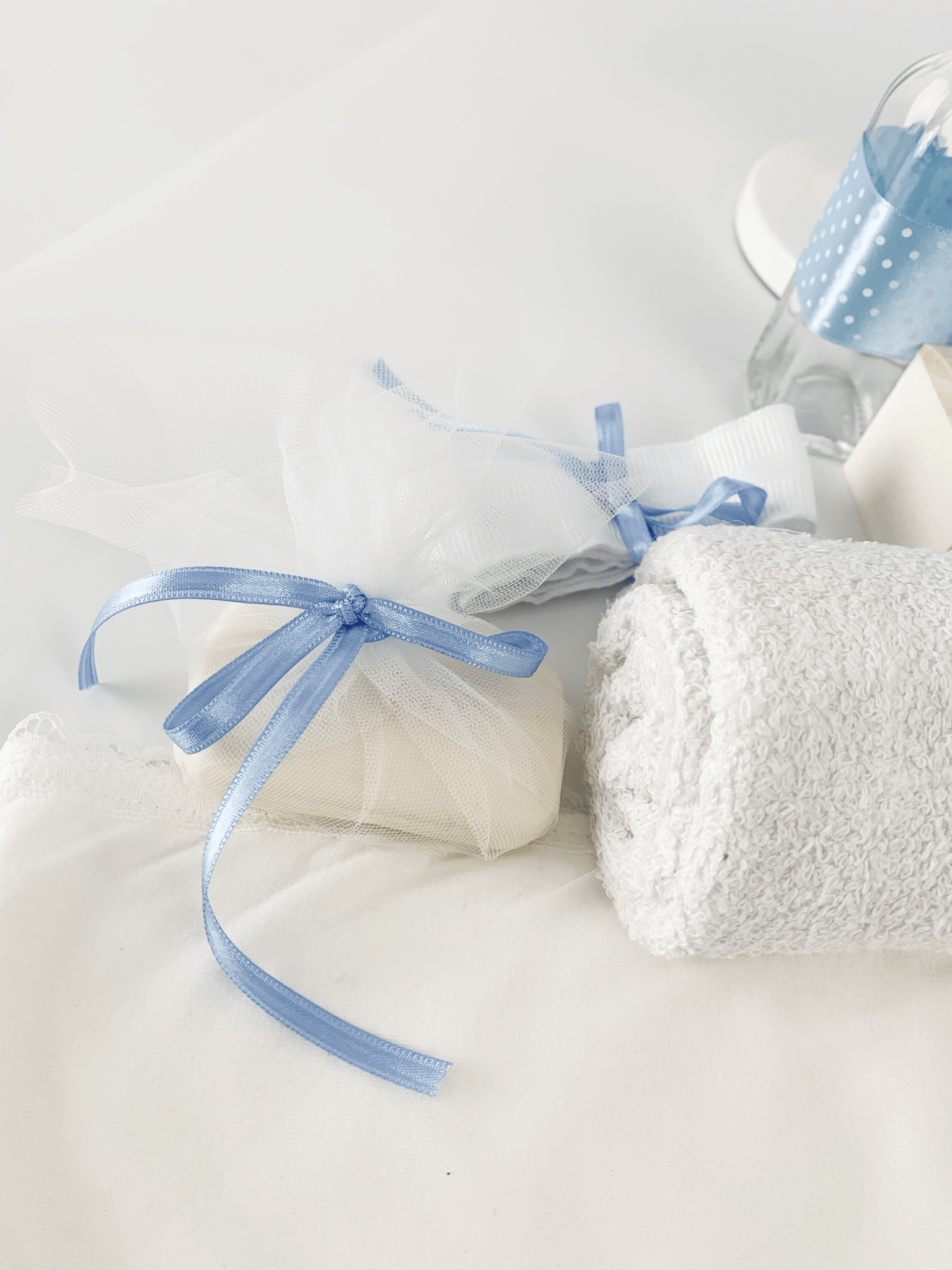Trusou baiat albastru - cufar cu ursuleti - Botez bebelusi