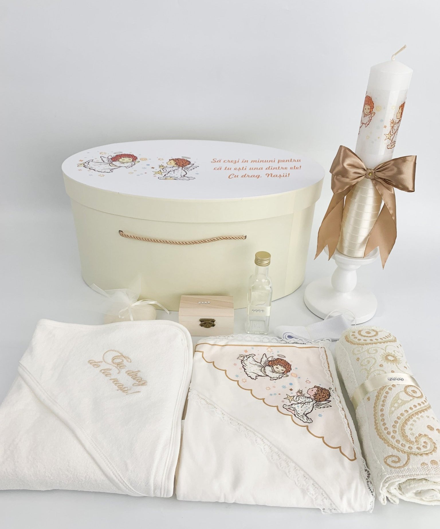 Trusou botez complet auriu cu ingerasi - Botez bebelusi