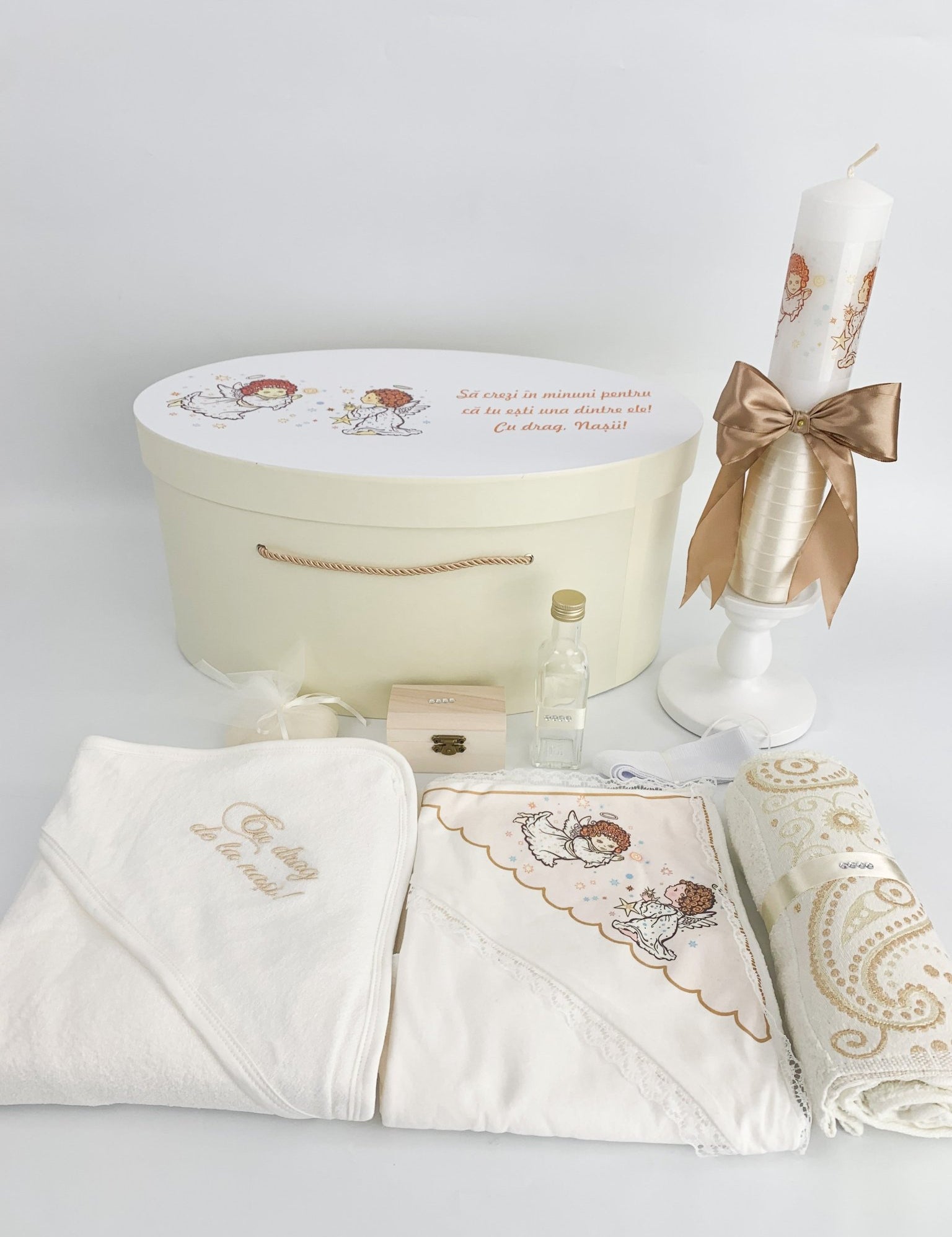 Trusou botez complet auriu cu ingerasi - Botez bebelusi