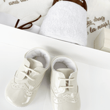 Trusou botez complet cu hainute si lumanare personalizata hand made - Alesio - Botez bebelusi
