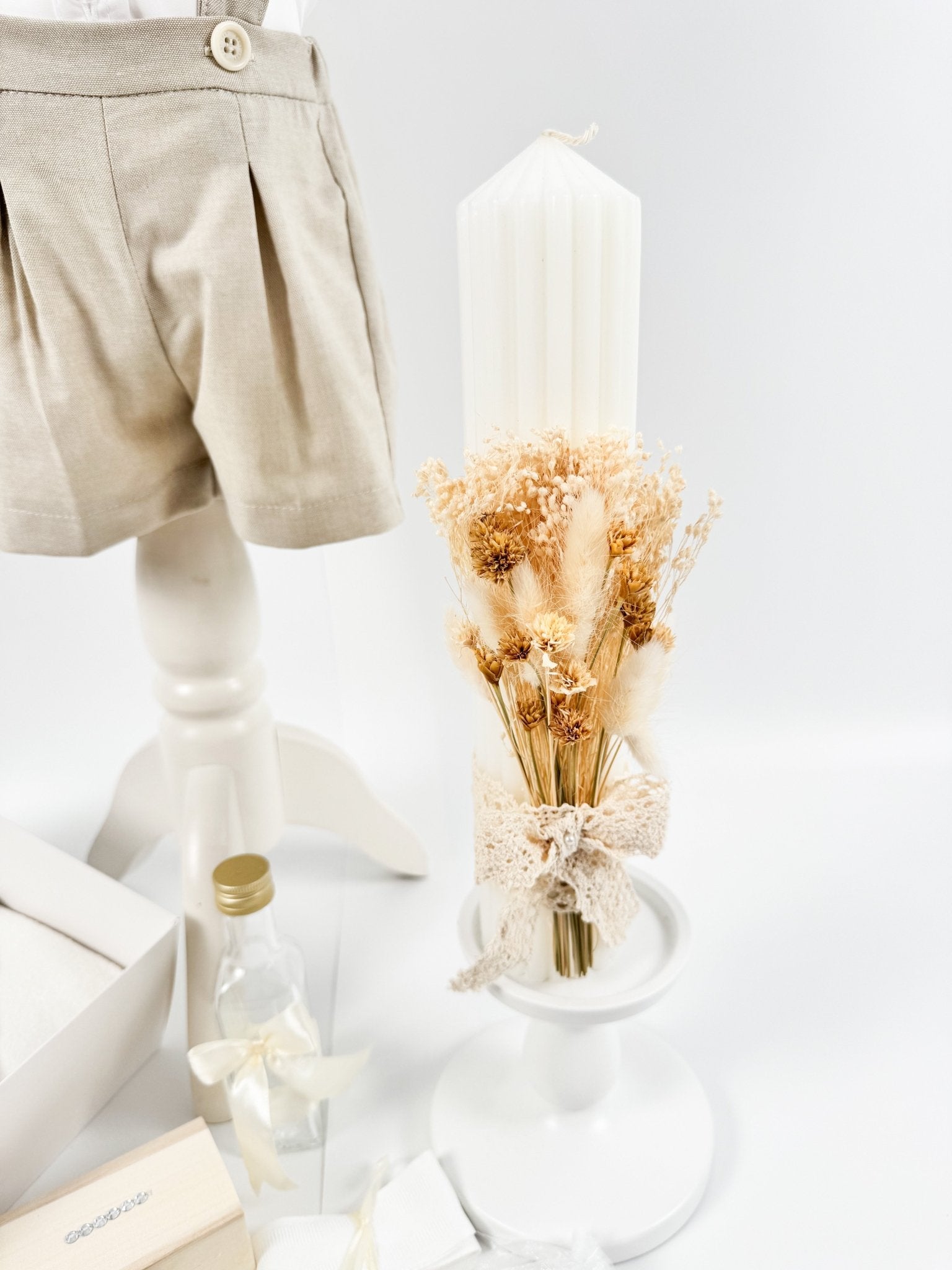 Trusou botez complet cu hainute si lumanare personalizata hand made - Clau - Botez bebelusi