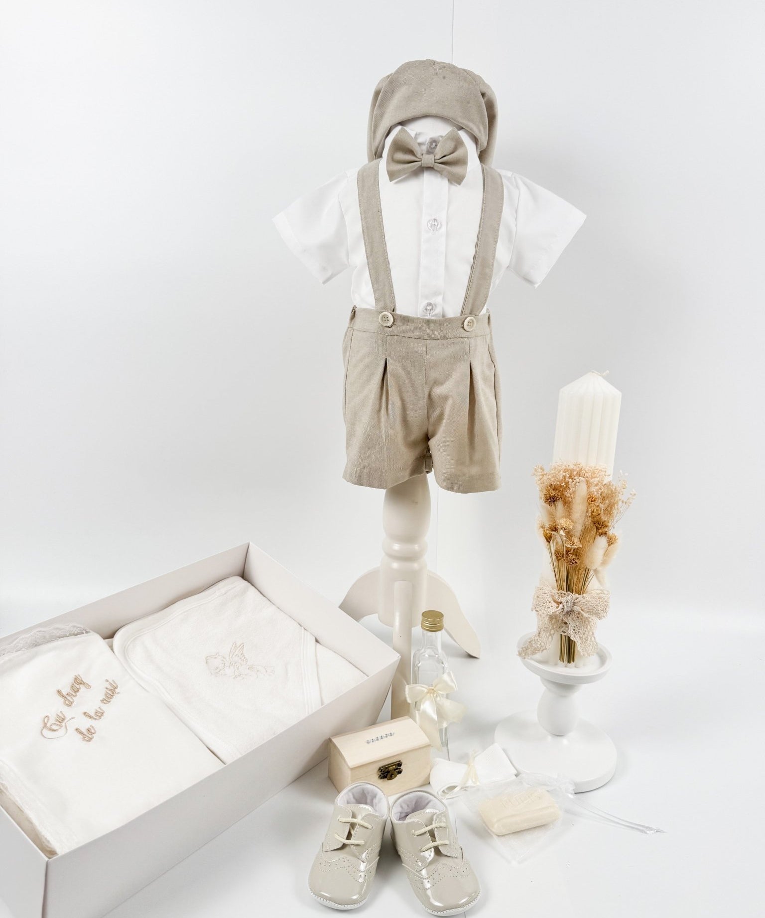 Trusou botez complet cu hainute si lumanare personalizata hand made - Clau - Botez bebelusi