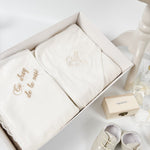 Trusou botez complet cu hainute si lumanare personalizata hand made - Clau - Botez bebelusi