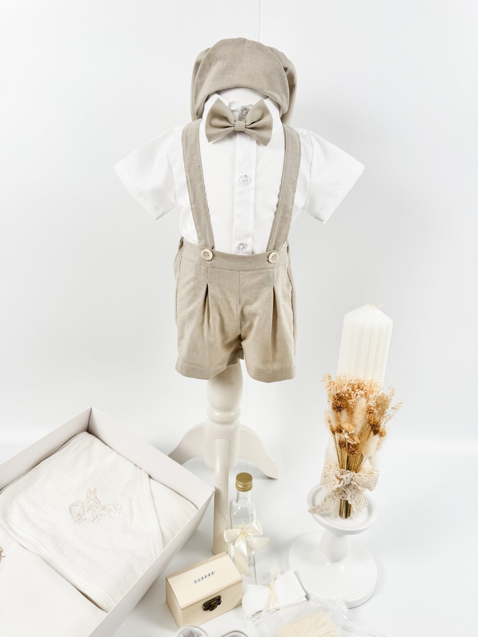 Trusou botez complet cu hainute si lumanare personalizata hand made - Clau - Botez bebelusi