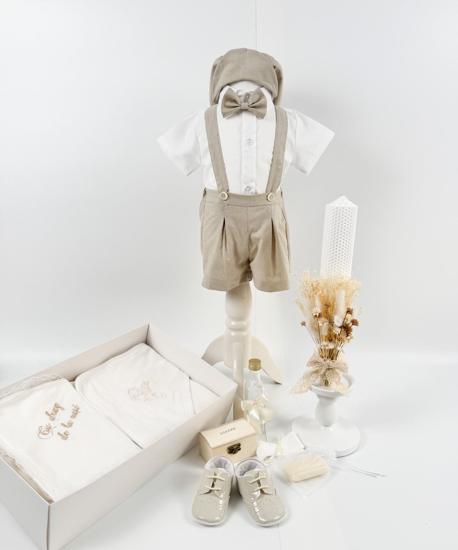 Trusou botez complet cu hainute si lumanare personalizata hand made - Silviu - Botez bebelusi