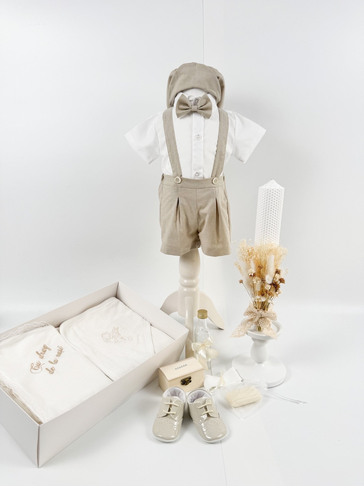 Trusou botez complet cu hainute si lumanare personalizata hand made - Silviu - Botez bebelusi
