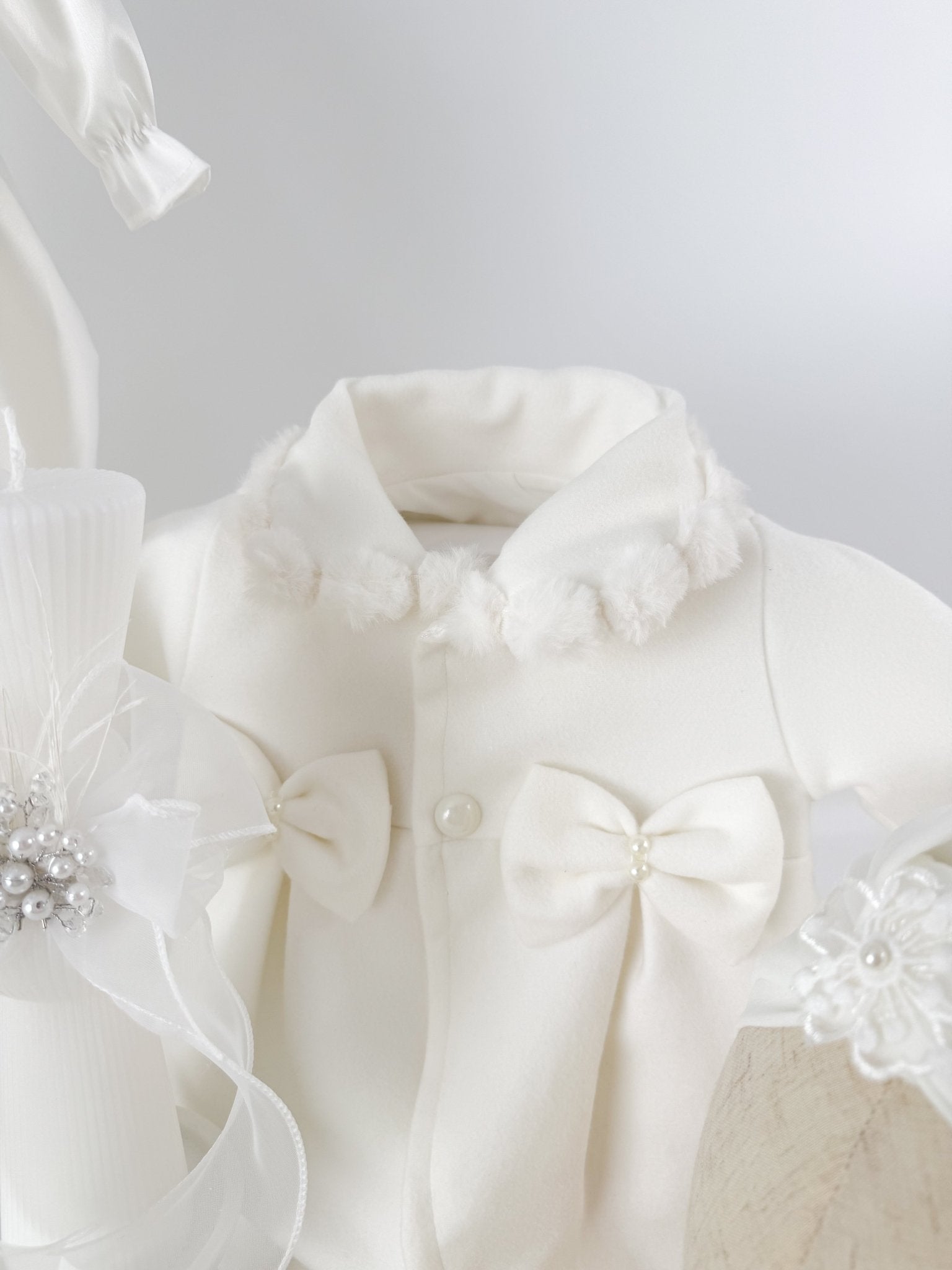 Trusou botez complet cu rochita eleganta, palton si lumanare personalizata manual - Cristina - Botez bebelusi