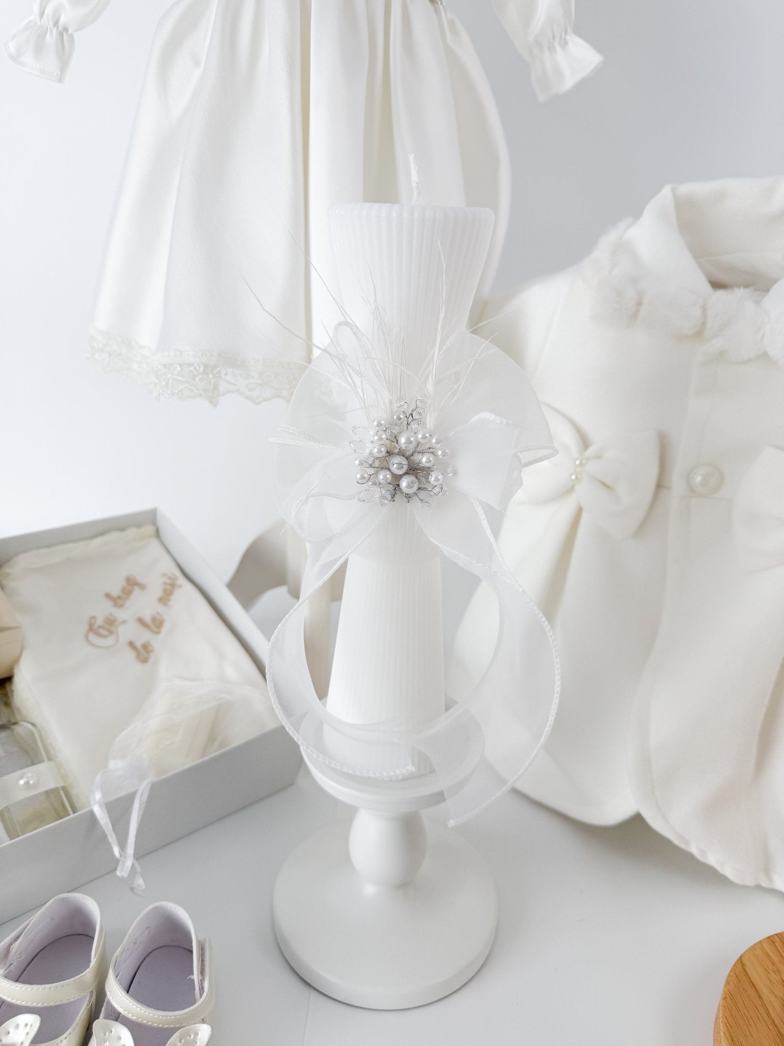 Trusou botez complet cu rochita eleganta, palton si lumanare personalizata manual - Cristinuta - Botez bebelusi
