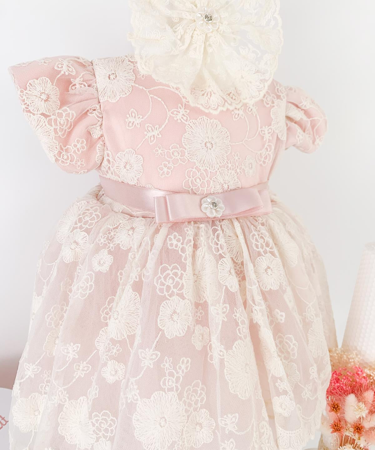 Trusou botez complet cu rochita eleganta si lumanare ceara naturala - Dania - Botez bebelusi