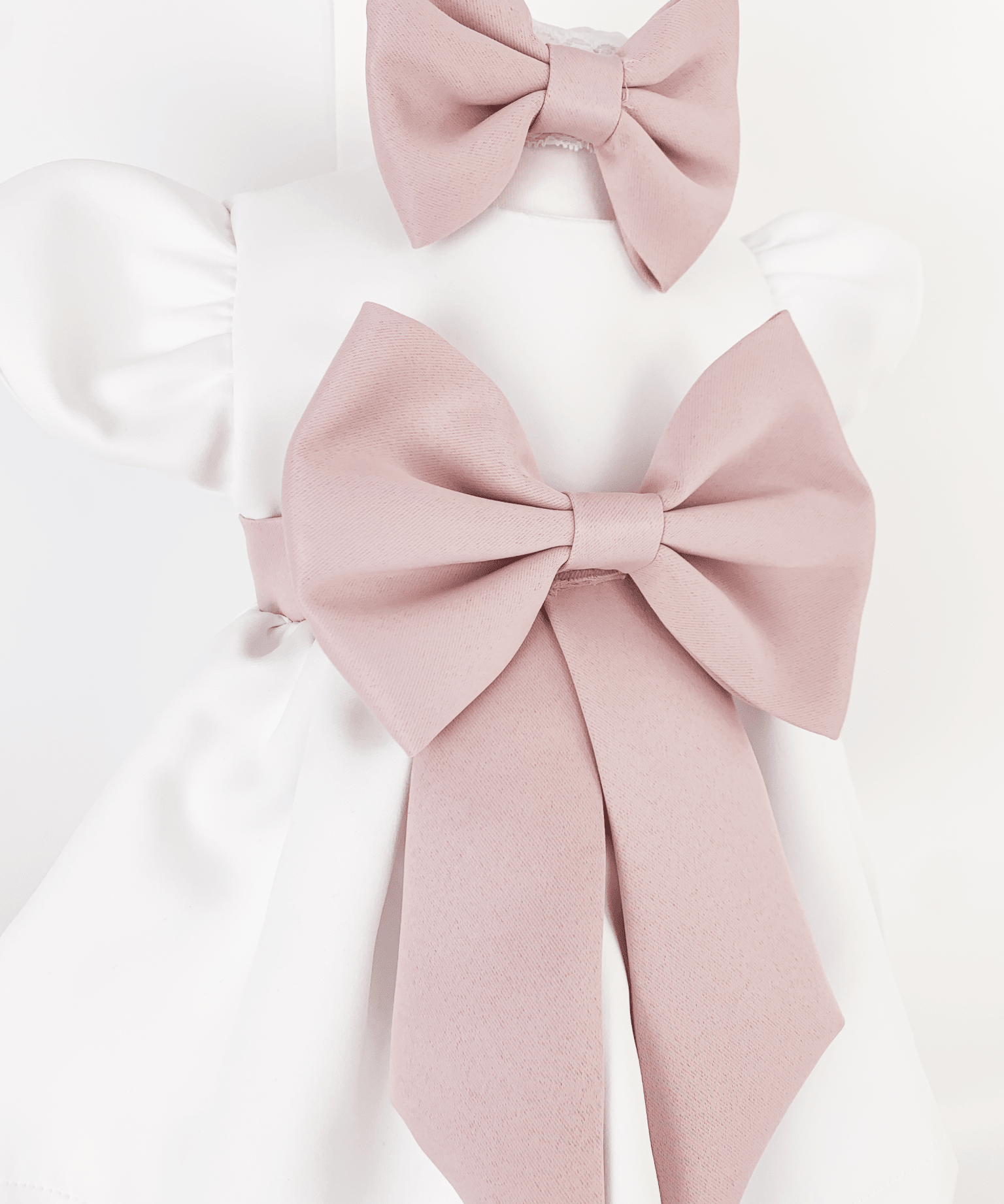 Trusou botez complet cu rochita eleganta si lumanare personalizata hand made - Anelys - Botez bebelusi