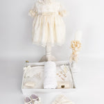 Trusou botez complet cu rochita eleganta si lumanare personalizata hand made - Crinuta - Botez bebelusi