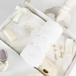Trusou botez complet cu rochita eleganta si lumanare personalizata hand made - Crinuta - Botez bebelusi