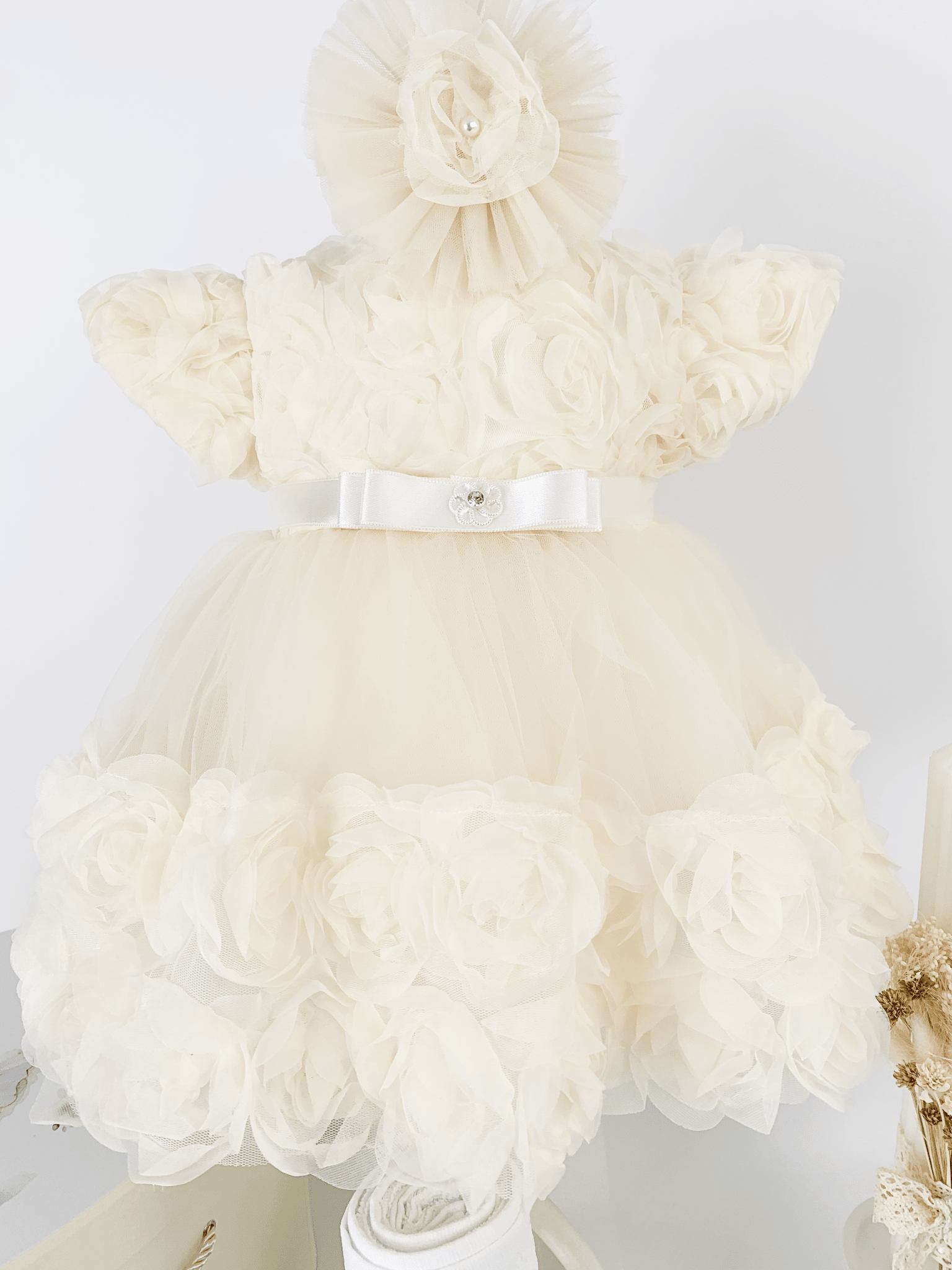 Trusou botez complet cu rochita eleganta si lumanare personalizata hand made - Gineva - Botez bebelusi