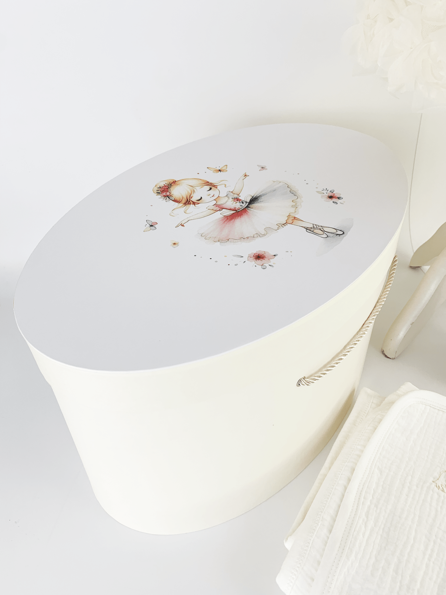 Trusou botez complet cu rochita eleganta si lumanare personalizata hand made - Gineva - Botez bebelusi