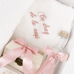 Trusou botez complet cu rochita eleganta si lumanare personalizata hand made - Nadia - Botez bebelusi
