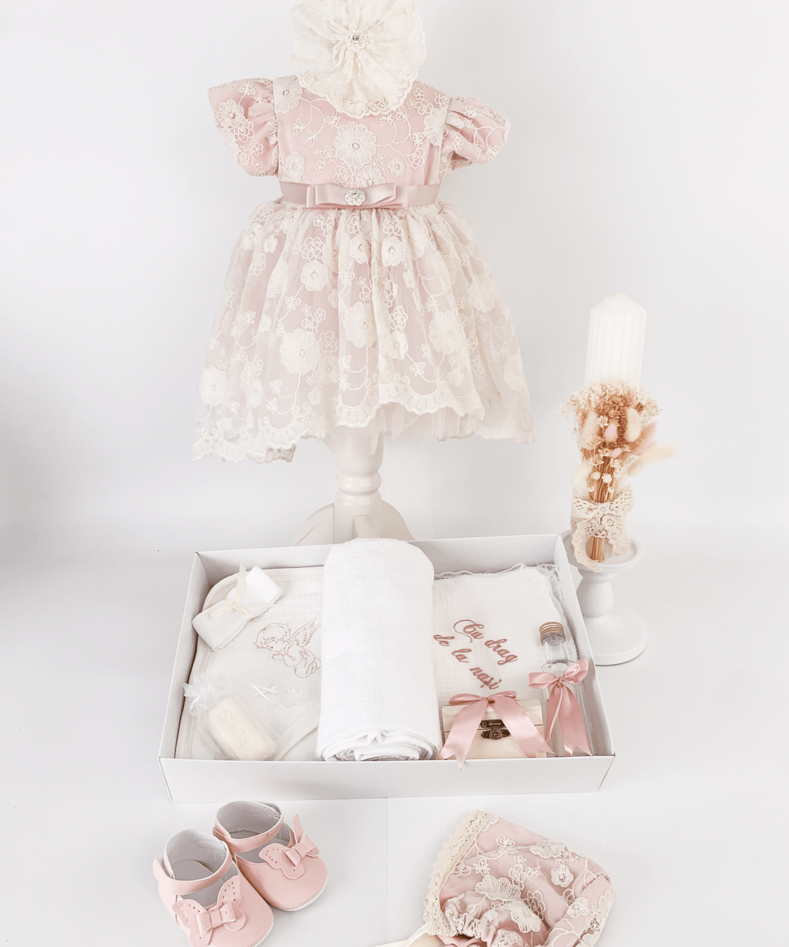 Trusou botez complet cu rochita eleganta si lumanare personalizata hand made - Nadia - Botez bebelusi