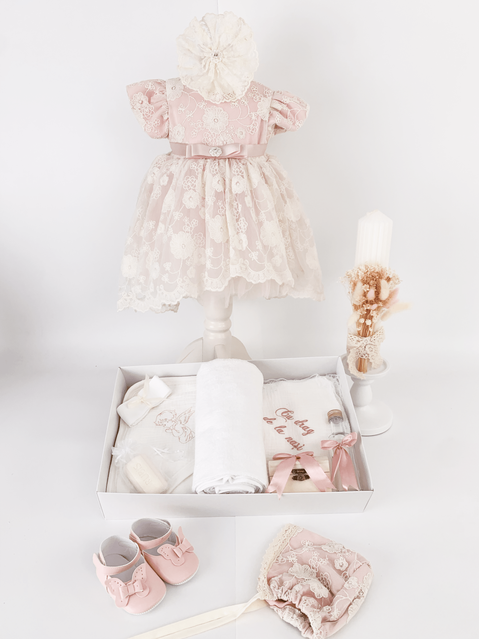 Trusou botez complet cu rochita eleganta si lumanare personalizata hand made - Nadia - Botez bebelusi